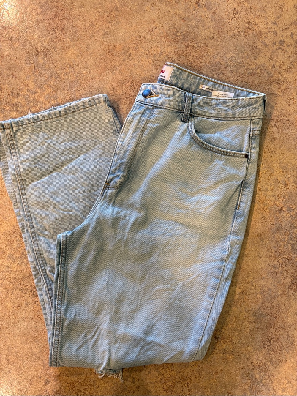 Wrangler High-Rise Rodeo Straight Crop Jeans Light Wash
